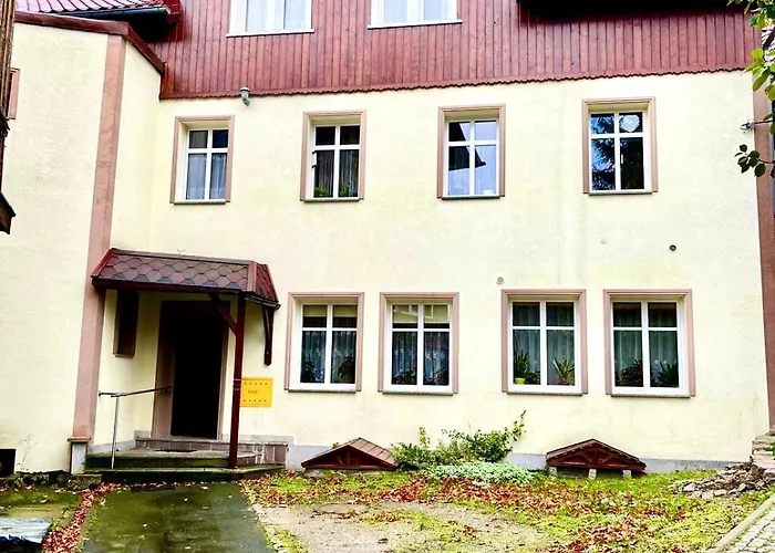 Przystanek - Mediolan Апартаменты *