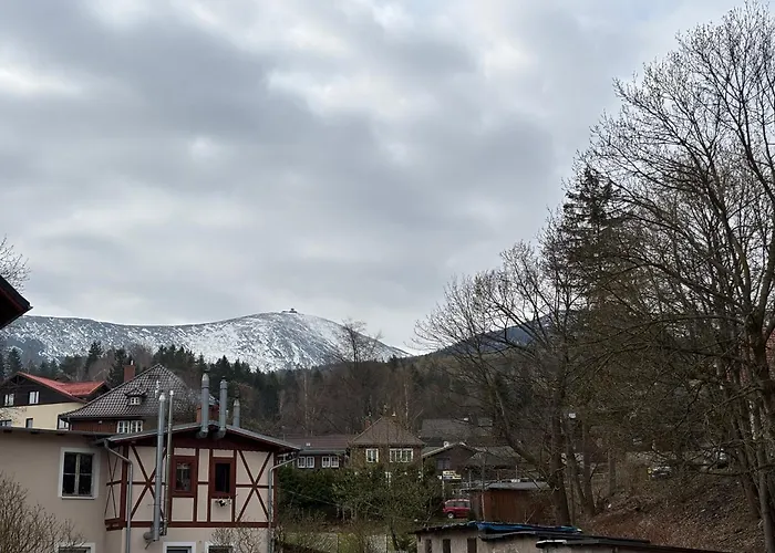 Przystanek - Mediolan Апартаменты *